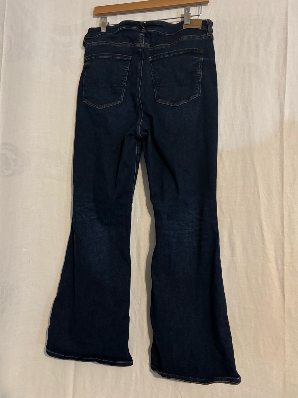 American Eagle women’s Jeans in a dark wash size 12